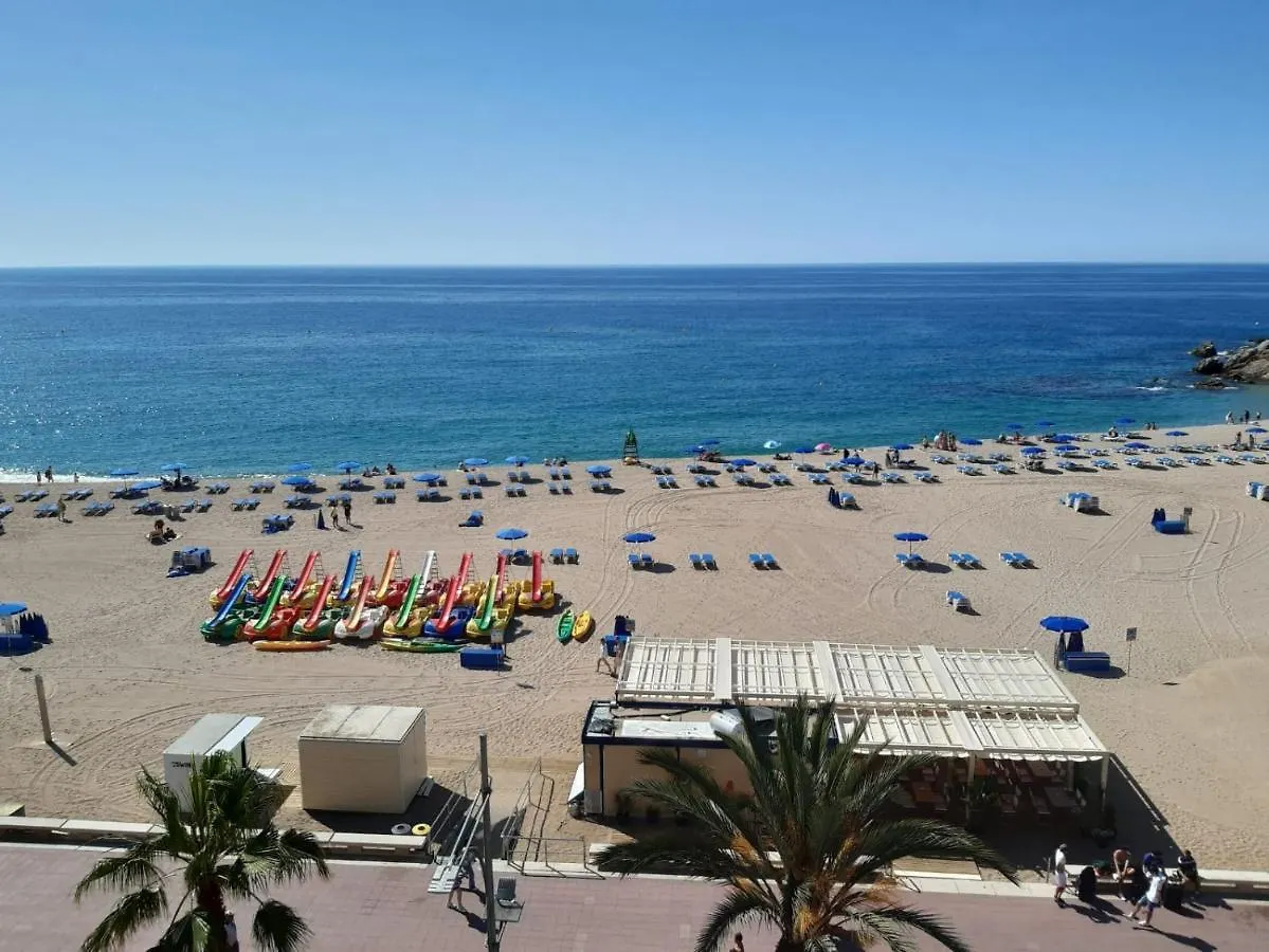 Hostal Lloret Playa 호텔 료렛 드 마르